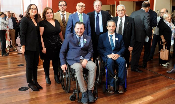 Responsables de entidades del Tercer Sector y Herrera en la jornada. /Jta.