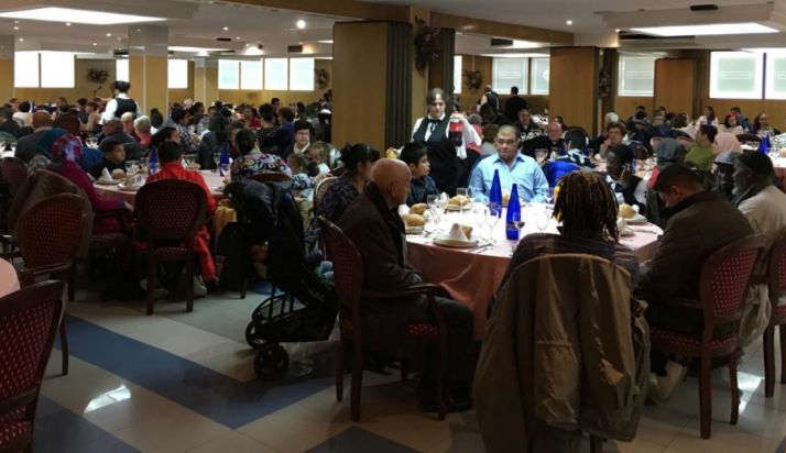 Una imagen de la comida este domingo. /DOS