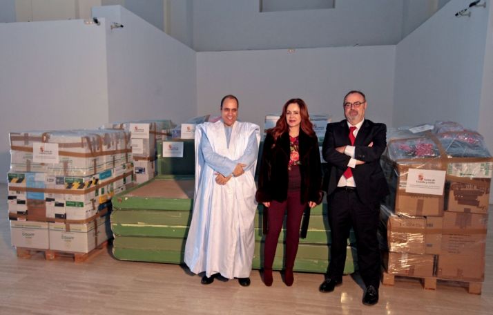 La comunidad educativa apoya a niños refugiados saharauis con material educativo y didáctico