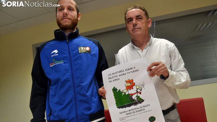 Hernando (izda.) y Serrano este lunes. /SN