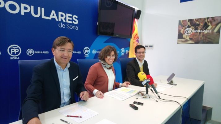 Martínez, (izda.), Angulo y Cabezón este lunes. 