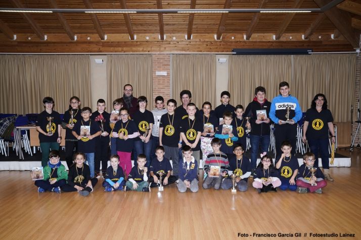 27 participantes en el veterano Torneo de ajedrez juvenil de Almazán