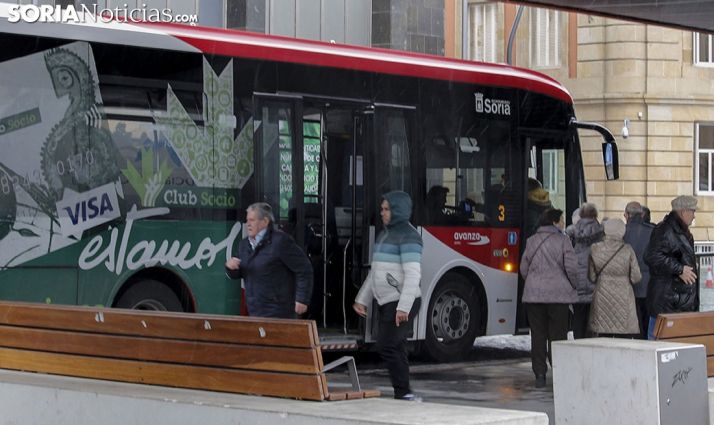 Parada del bus en Mariano Granados. /Freddy Páez