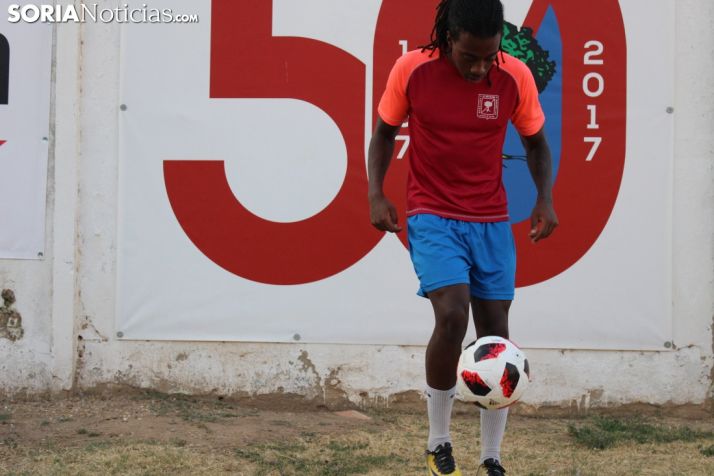 Khali realiza toques en La Arboleda. SN