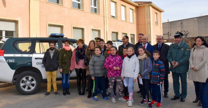 Responsables administrativos, alumnos y docentes en la presentación de la campaña. /Jta.