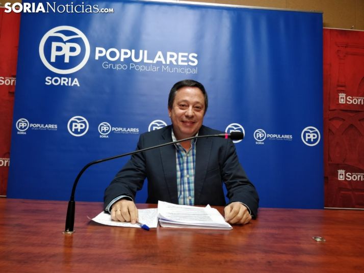 Sainz exige a Mínguez una oferta de empleo público del Ayuntamiento buena y generosa