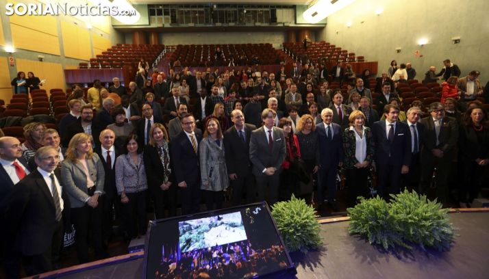 Foto de familiia de la jornada de apertura. /SN