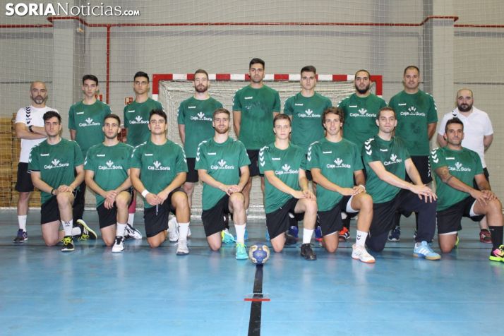Plantilla 2018-19 del Balonmano Soria. 