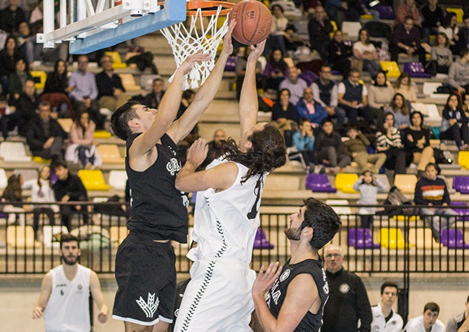 El Universidad de Salamanca pasa por encima al CSB 