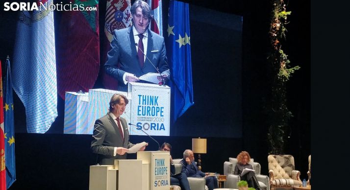 El alcalde, durante su intervención en el congreso internacional que tiene lugar estos días en Soria. /SN