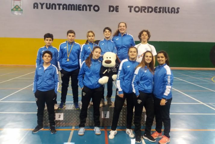 Un primer puesto, otro segundo y dos terceros para el bádminton soriano en el regional de Tordesillas