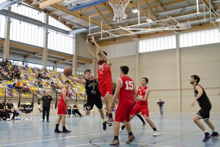 Jornada de baloncesto en el San Andrés entre el CSB y La Flecha. CSB