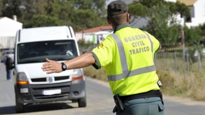 Tráfico intensifica de la vigilancia a camiones, autobuses y furgonetas