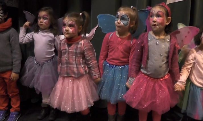 Niños olvegueños en Carnaval. 