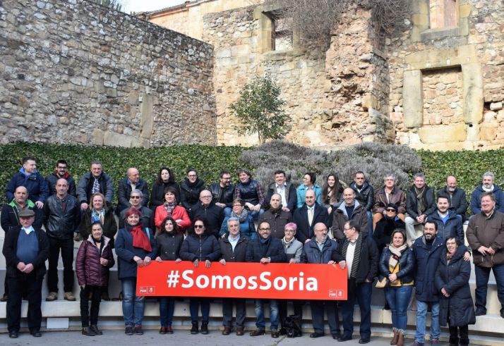 Asistentes al encuentro municipal del PSOE de Soria de esta mañana.