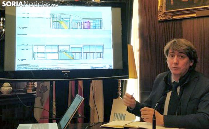 El alcalde, este viernes en la casa consistorial. /SN