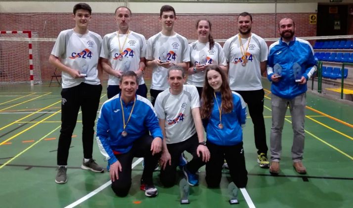 La expedición soriana con sus medallas. 