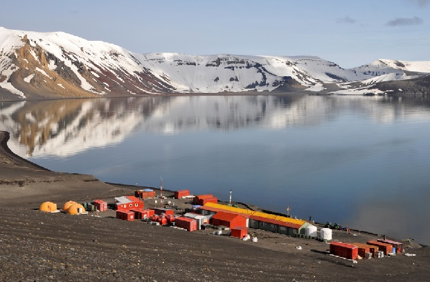 El IES Castilla conectará por videoconferencia con la base militar española en la Antártida