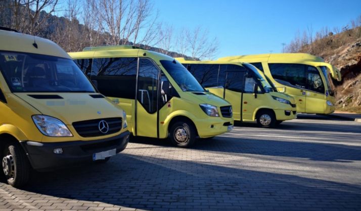 Vehículos de una empresa de transporte de viajeros 