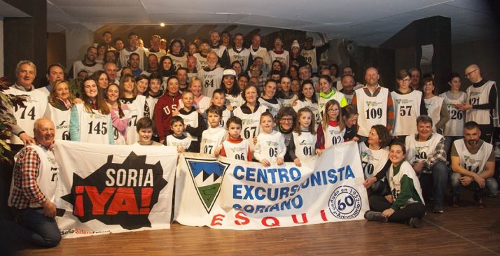 Entrega de dorsales para las pruebas