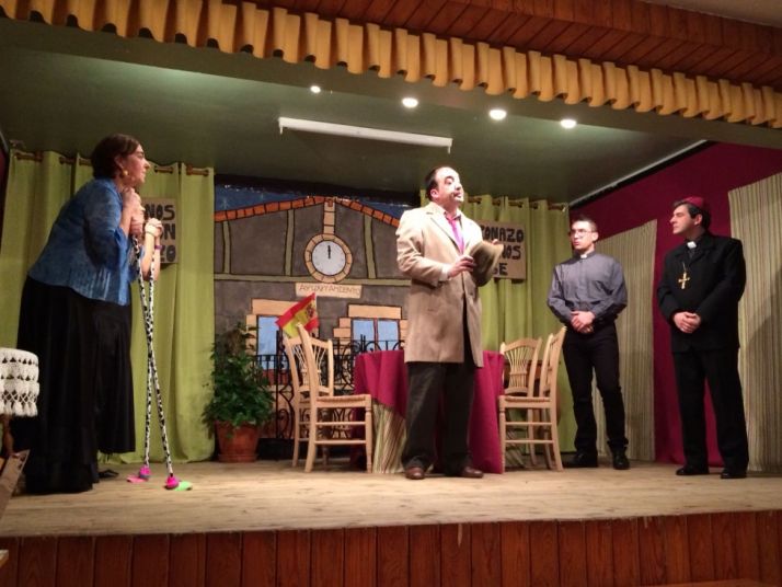 Se buscan artistas para actuar Entre Pinares