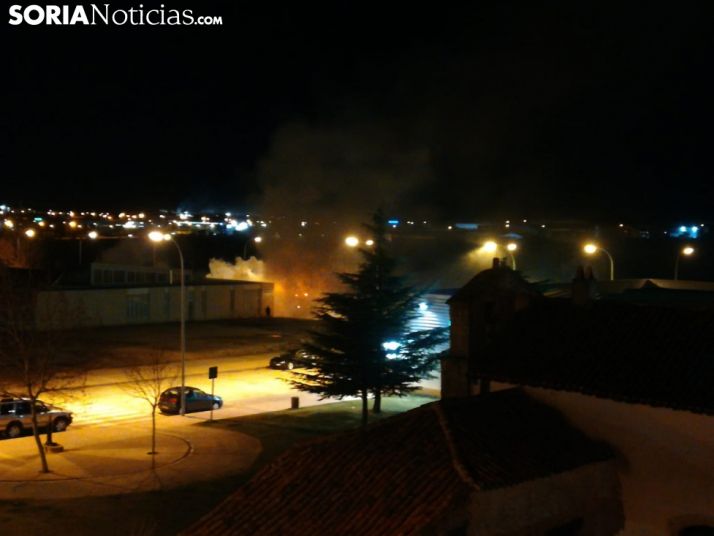 Arde un coche en Santa Bárbara