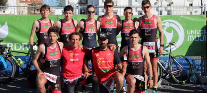 La expedición soriana se hizo fuerte en Punta Umbría (Huelva), Triatlón Solriano