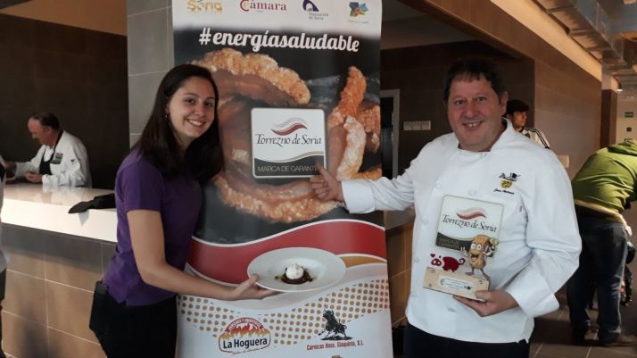 José Antonio Antón, con el trofeo de la edición 2019. 