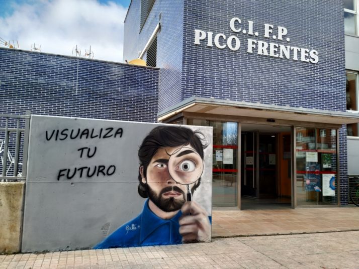 David Gatta trabajando para el Pico Frentes. CIFP Pico Frentes 