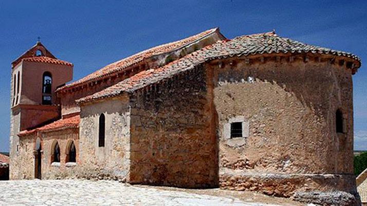 Templo de Nuestra Señora de la Asunción, en Los Llamosos. 