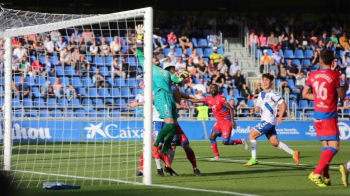 El Numancia chafa el carnaval al Tenerife con el gol del empate (1-1) de Higinio