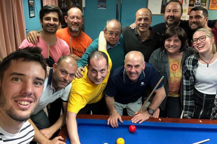 Participantes en la escuela de billar del Casino. /CAN