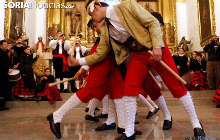 Danzantes de Casarejos en una imagen de archivo. /SN