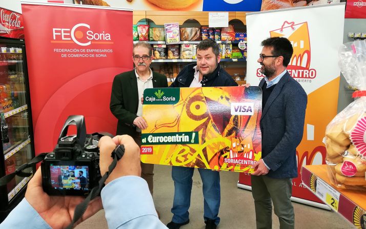 González, entre Muñoz (izda.) y Munilla. 