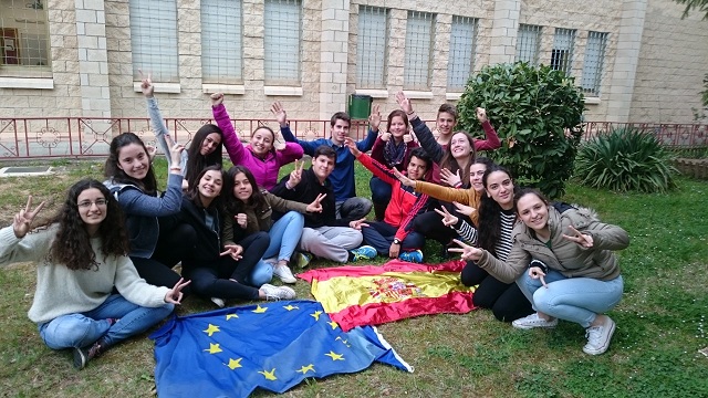 Alumnos del IES ganadores del concurso nacional Euroscola en inglés Estrasburgo nos espera. 