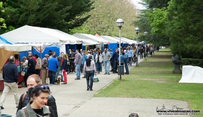 Una imagen de la feria adnamantina. /vivealmazan.com