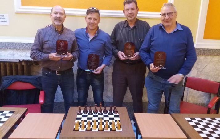 Éxito de participación en los primeros Torneos para aficionados de ajedrez