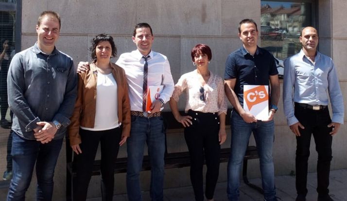 Ciudadanos presenta en Golmayo una lista de “gente joven y con ganas de trabajar por el municipio” .   • El candidato de Cs, Sergio Gutiérrez, apuesta por “atraer empresas al polígono de Golmayo”.   Golmayo, viernes 3 de mayo de 2019. Sergio Gutiérrez es 