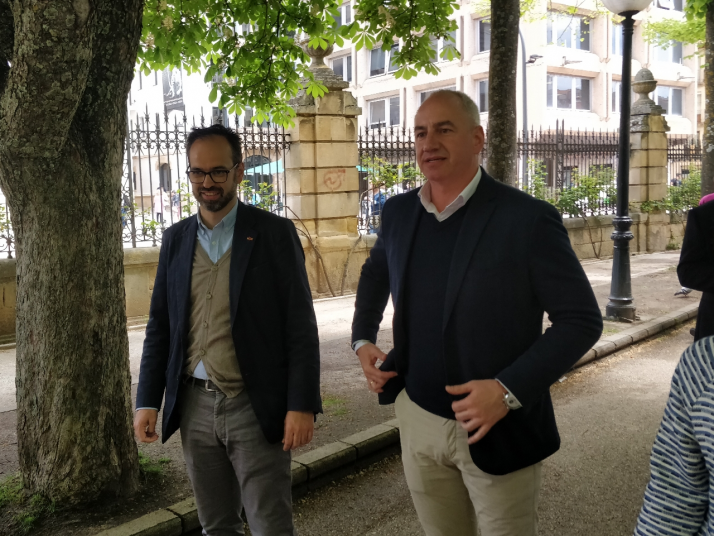 Vox: Nosotros no somos tan cool, tan de comida japonesa y de arrogancia cosmopaleta