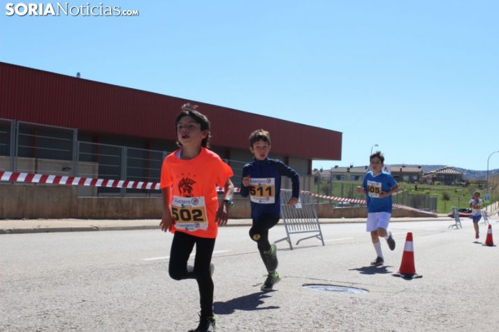 Fiesta, atletismo y solidaridad en la V edición de la Carrera Popular E.Leclerc 