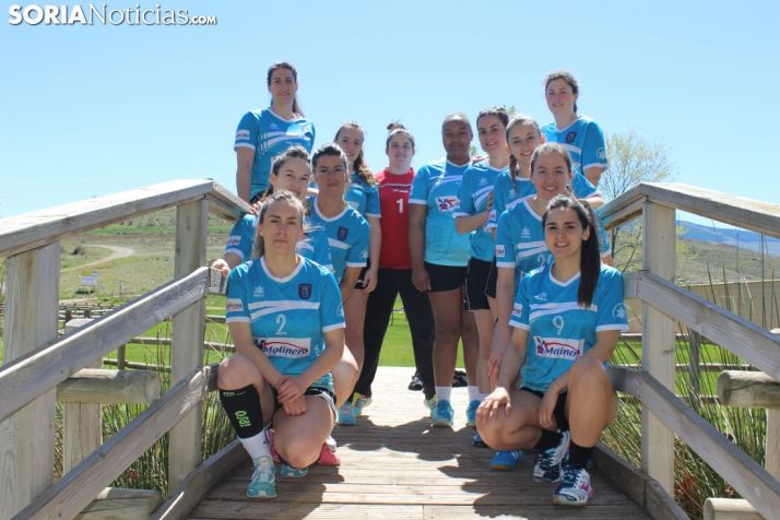 Plantilla del Balonmano Ágreda en un paraje natural de la Villa de las Tres Culturas. SN