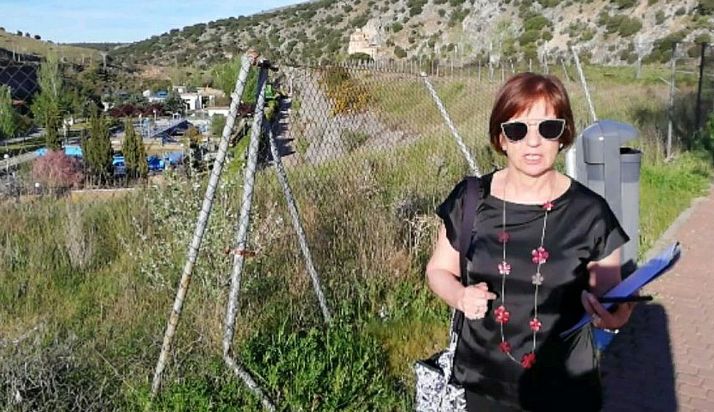 Marisa Muñoz, en las inmediaciones de la depuradora de aguas residuales de la capital. /PS