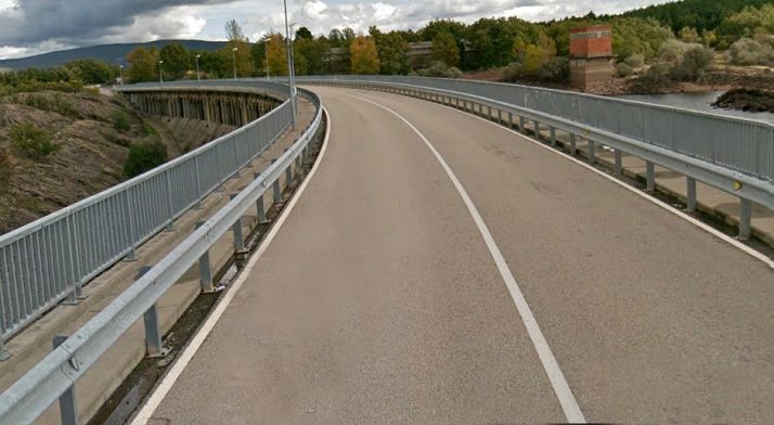 Imagen de la SO-810 en la presa del pantano. /GM