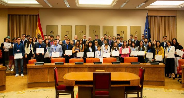 Foto de grupo de los galardonados en la edición anterior. /FAM