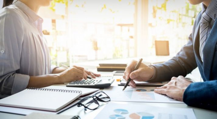 La Junta habilita ocho oficinas en la provincia para ayudar a los contribuyentes en la declaración del IRPF 