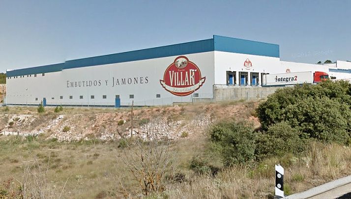 Imagen de la factoría, en la antigua N-111, dentro del término de Los Rábanos. 
