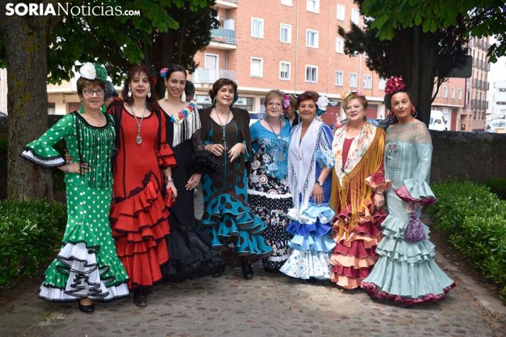 GALERÍA: Misa rociera con mucho arte en El Espino