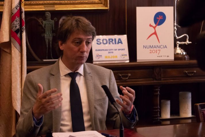 Mínguez destaca que la importancia del centro cultural del Banco de España radica en su gestion nacional y no en el nombre