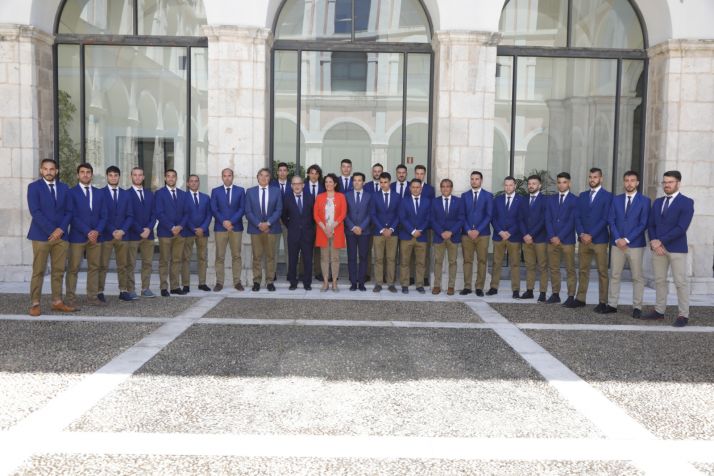 La Junta reconoce el ejemplo de esfuerzo y superación de la Selección Absoluta Masculina de Fútbol de CyL