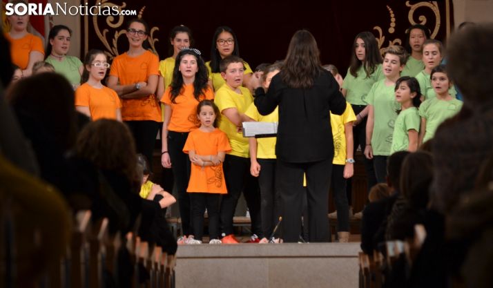 Niños del grupo de voces blancas de la coral soriana. /SN